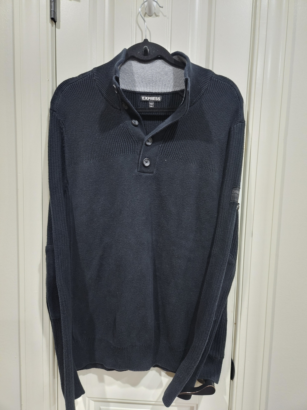 Express Men's XL Black Zip-Front Mock Neck Sweater